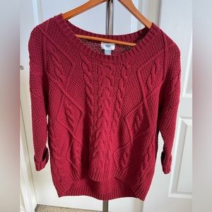 Old Navy women’s 3/4 sleeve burgundy sweater